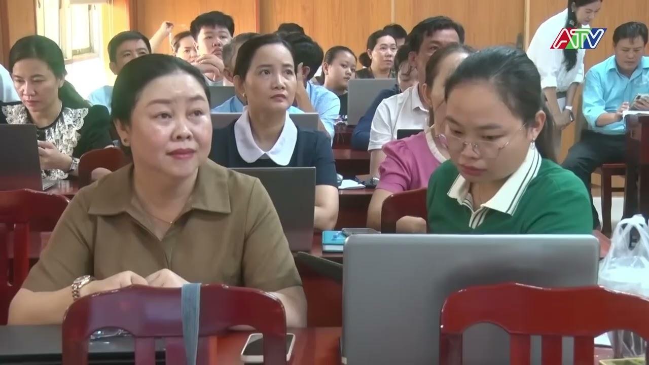 TÂN HIỆP TẬP HUẤN ỨNG DỤNG TRÍ TUỆ NHÂN TẠO CHO CÁN BỘ LÃNH ĐẠO CẤP UỶ